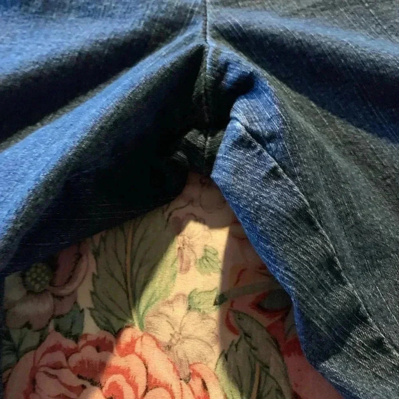 Chic Dark Blue Ladies Jeans Size 12P - Picture 6 of 6